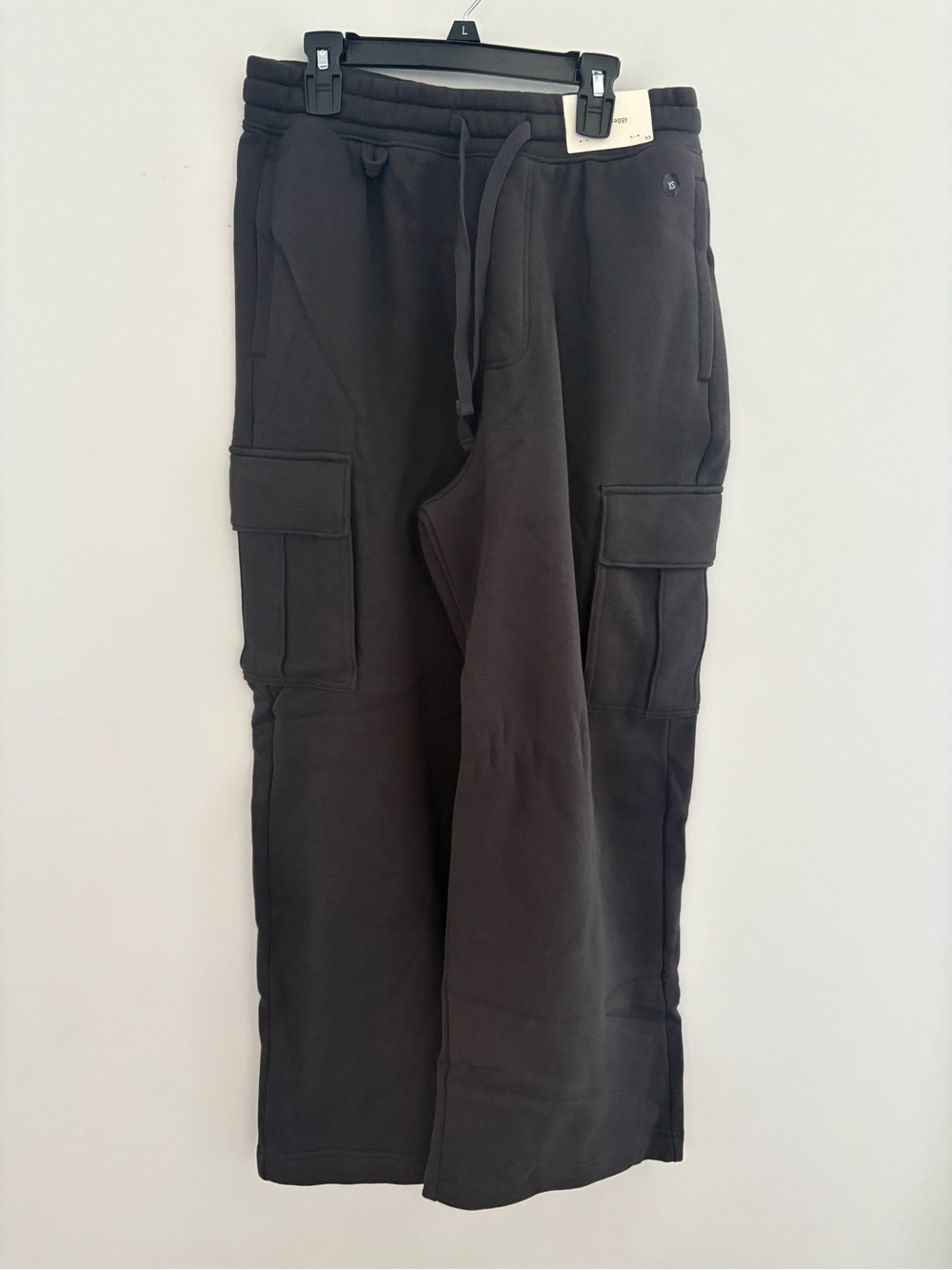 Hollister Feel Good Super Baggy Cargo Sweatpants - Picture 2 of 7